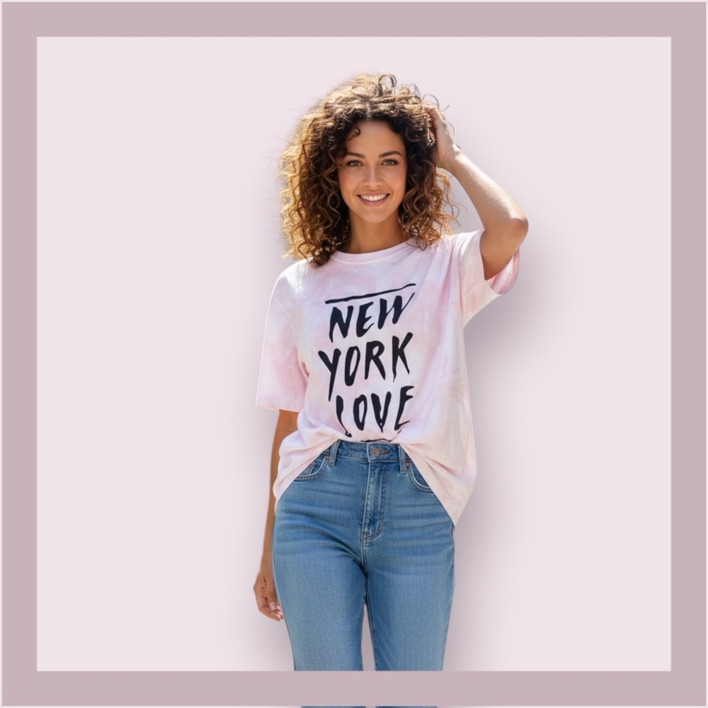 UNIQLO UT Pink Splash Andre Saraiva “ New York Love” Oversize Short Sleeve Tee